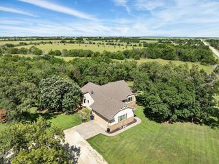 6052 NW 30th St, Towanda, KS 67144