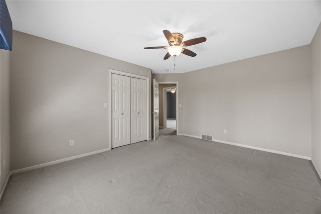 4899 Oak Grove Court NE, Cedar Rapids, IA 52411