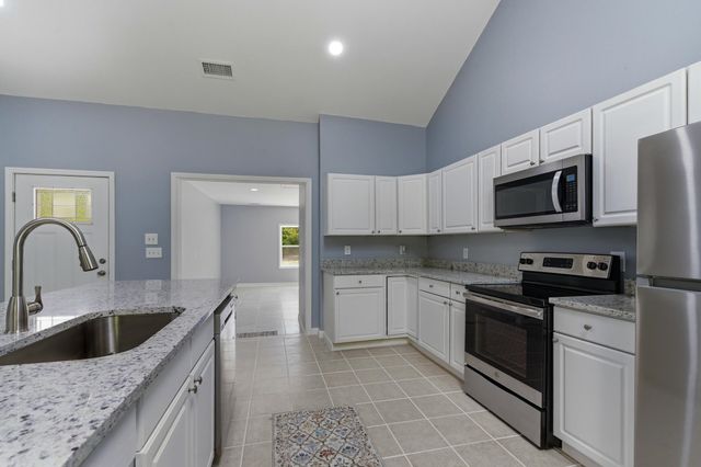 4046 Dewitt Rd., Longs, SC 29568