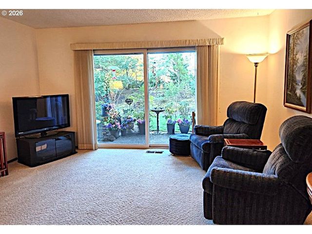 9420 Sw BRENTWOOD Pl, Portland, OR 97224