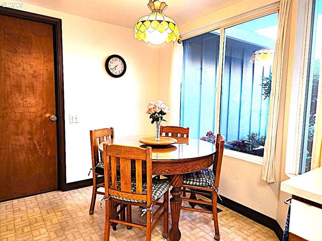 9420 Sw BRENTWOOD Pl, Portland, OR 97224