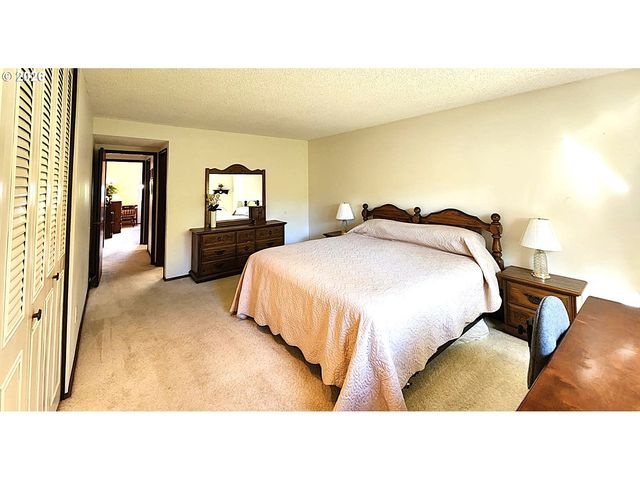 9420 Sw BRENTWOOD Pl, Portland, OR 97224