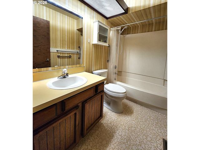 9420 Sw BRENTWOOD Pl, Portland, OR 97224