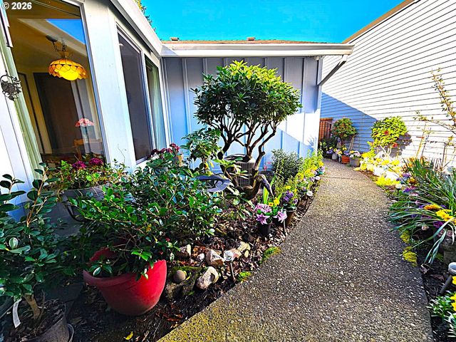 9420 Sw BRENTWOOD Pl, Portland, OR 97224