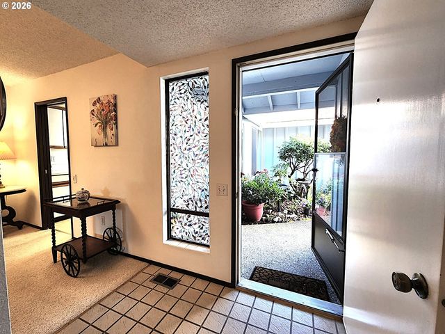 9420 Sw BRENTWOOD Pl, Portland, OR 97224