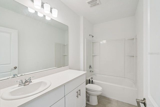 33813 SKY BLOSSOM CIRCLE, Leesburg, FL 34788