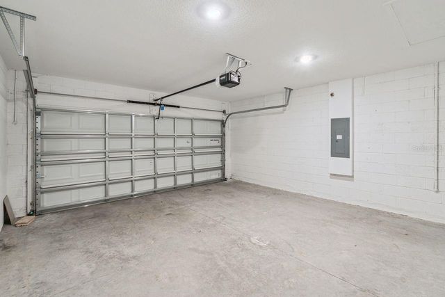 33813 SKY BLOSSOM CIRCLE, Leesburg, FL 34788