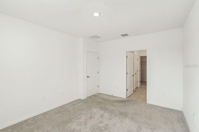 33813 SKY BLOSSOM CIRCLE, Leesburg, FL 34788