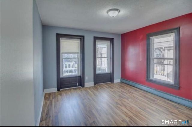 36 Lee Avenue, Bridgeport, CT 06605