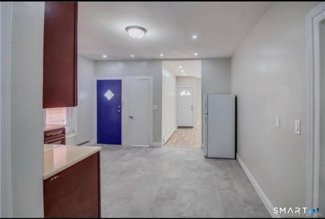 36 Lee Avenue, Bridgeport, CT 06605