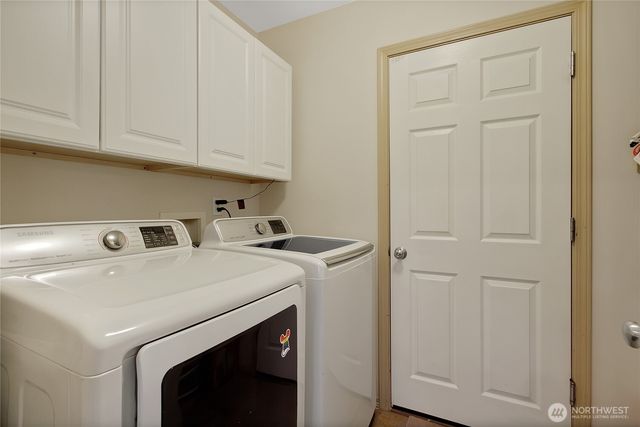 16566 Rainier View Drive SE, Yelm, WA 98597