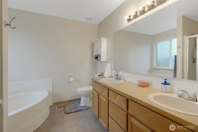 16566 Rainier View Drive SE, Yelm, WA 98597