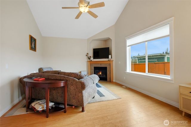 16566 Rainier View Drive SE, Yelm, WA 98597