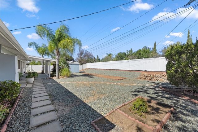 27146 El Rancho, Menifee, CA 92586