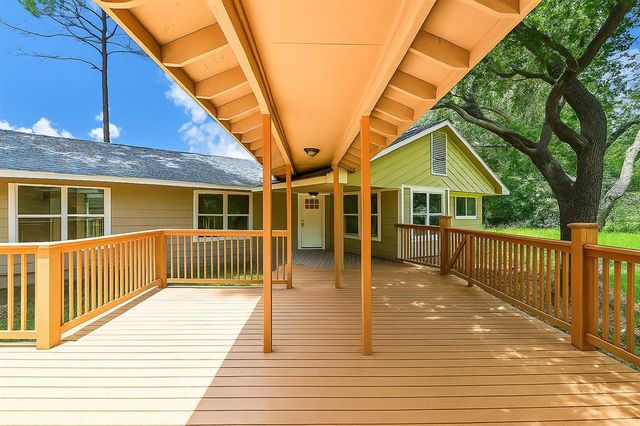 81 Oak Grove Lane, Conroe, TX 77304