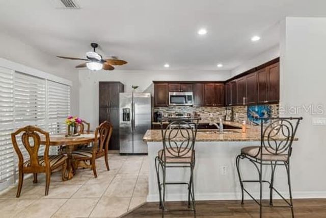 994 CELTIC CIRCLE, Tarpon Springs, FL 34689