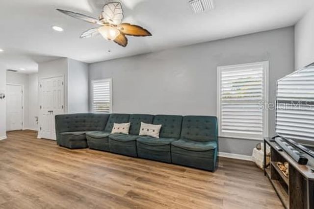 994 CELTIC CIRCLE, Tarpon Springs, FL 34689