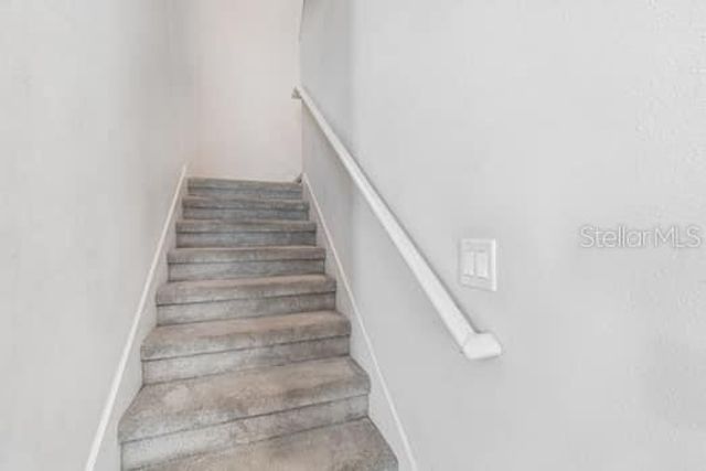 994 CELTIC CIRCLE, Tarpon Springs, FL 34689