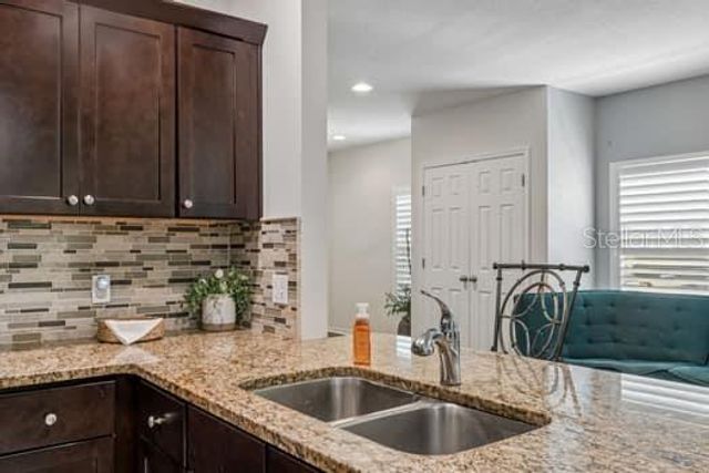 994 CELTIC CIRCLE, Tarpon Springs, FL 34689