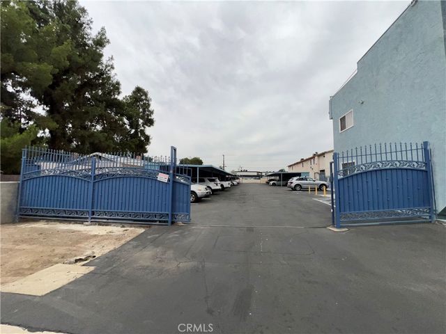 1525 E Lynwood Drive, San Bernardino, CA 92404