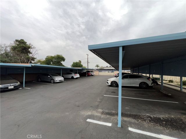 1525 E Lynwood Drive, San Bernardino, CA 92404