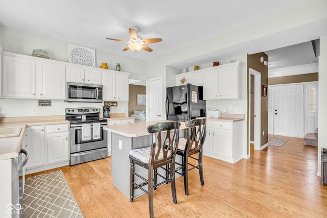 10743 Putnam Place, Carmel, IN 46032