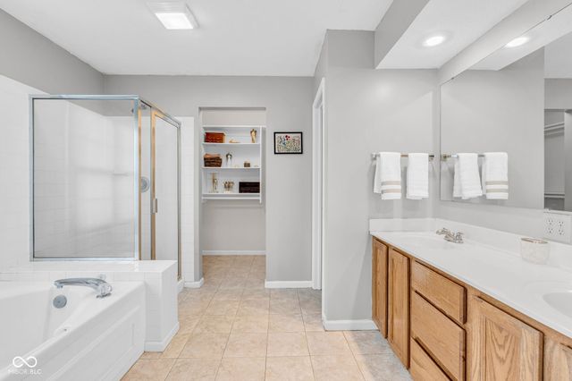 10743 Putnam Place, Carmel, IN 46032