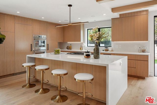3621 Maplewood Avenue, Los Angeles, CA 90066