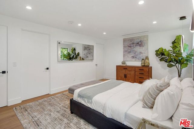 3621 Maplewood Avenue, Los Angeles, CA 90066
