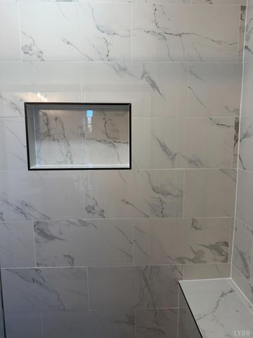 1059 W Broad Street, Danville, VA 24541