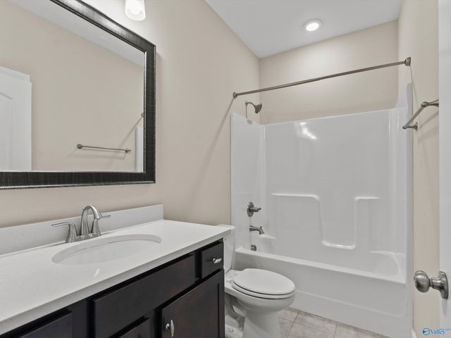 27126 Leeta Lane, Athens, AL 35613