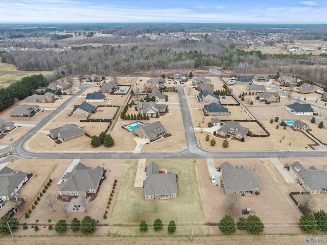 27126 Leeta Lane, Athens, AL 35613