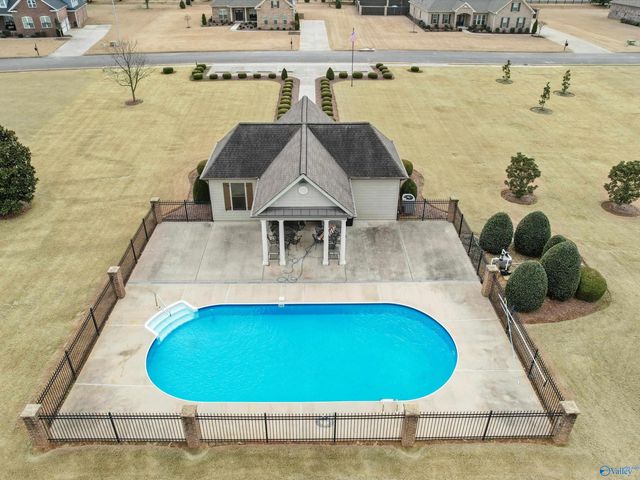 27126 Leeta Lane, Athens, AL 35613