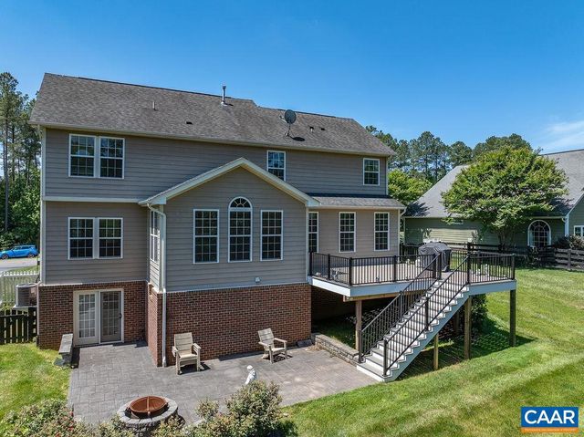 716 BEAR ISLAND PKWY, Zion Crossroads, VA 22942