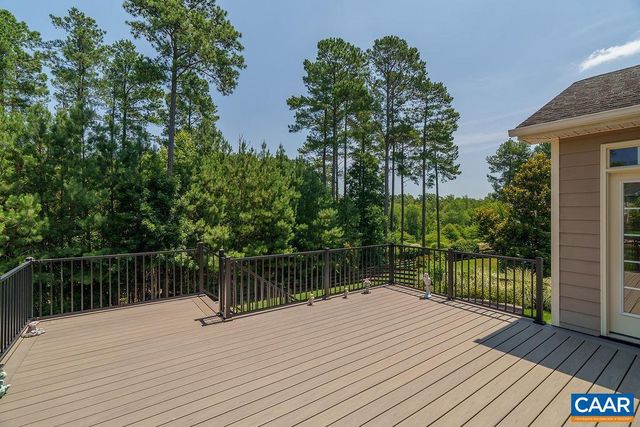 716 BEAR ISLAND PKWY, Zion Crossroads, VA 22942