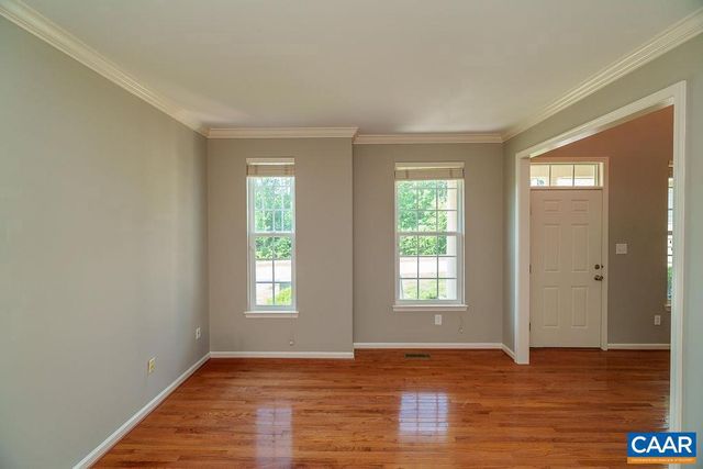 716 BEAR ISLAND PKWY, Zion Crossroads, VA 22942