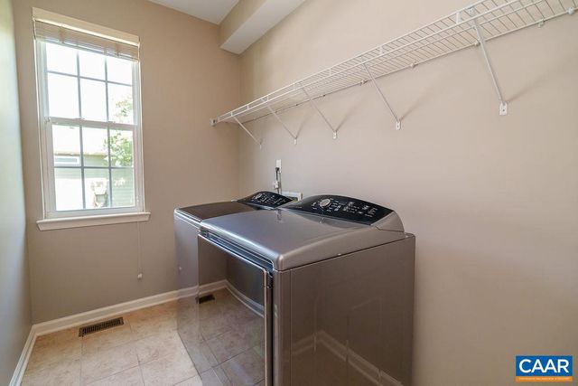 716 BEAR ISLAND PKWY, Zion Crossroads, VA 22942
