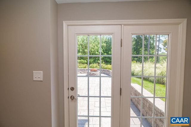 716 BEAR ISLAND PKWY, Zion Crossroads, VA 22942