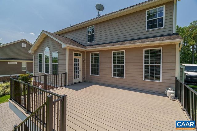 716 BEAR ISLAND PKWY, Zion Crossroads, VA 22942