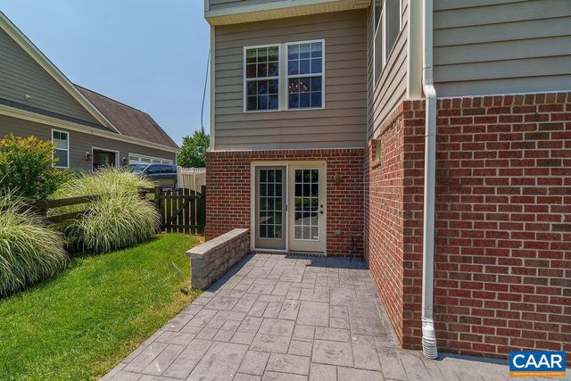 716 BEAR ISLAND PKWY, Zion Crossroads, VA 22942