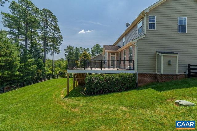 716 BEAR ISLAND PKWY, Zion Crossroads, VA 22942