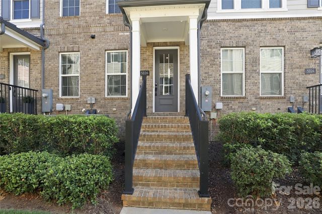 5026 Harrowsmith Lane, Charlotte, NC 28204