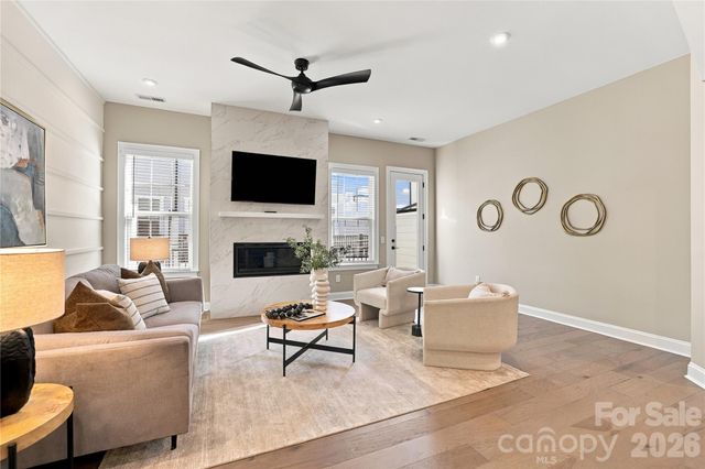5026 Harrowsmith Lane, Charlotte, NC 28204