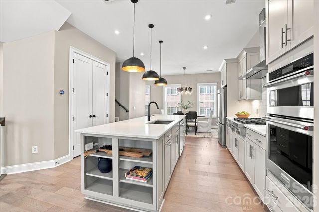 5026 Harrowsmith Lane, Charlotte, NC 28204