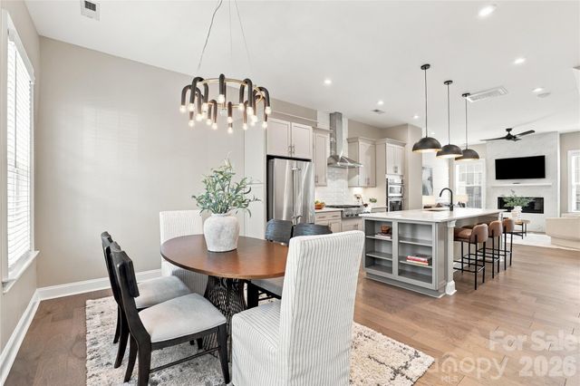 5026 Harrowsmith Lane, Charlotte, NC 28204