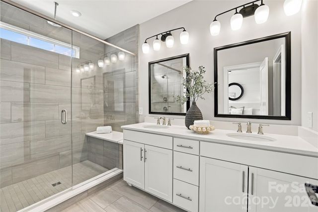 5026 Harrowsmith Lane, Charlotte, NC 28204