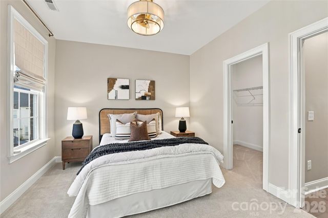 5026 Harrowsmith Lane, Charlotte, NC 28204