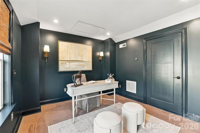 5026 Harrowsmith Lane, Charlotte, NC 28204