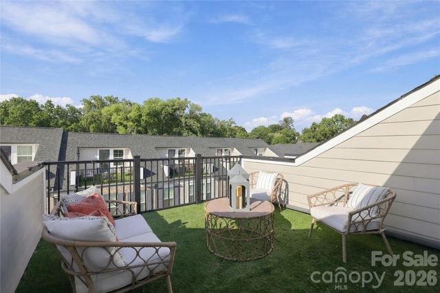 5026 Harrowsmith Lane, Charlotte, NC 28204