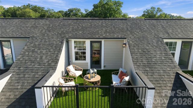 5026 Harrowsmith Lane, Charlotte, NC 28204